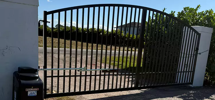 Driveway Fence Repair Brent