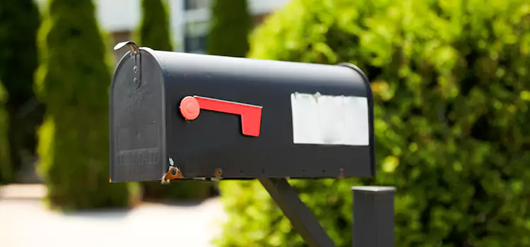 Secure Mailboxes for Packages Brent